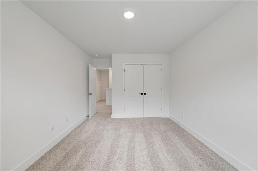 Spacious, unfurnished interior of a new home in Canterbury Villas, Carrollton (Image 24).