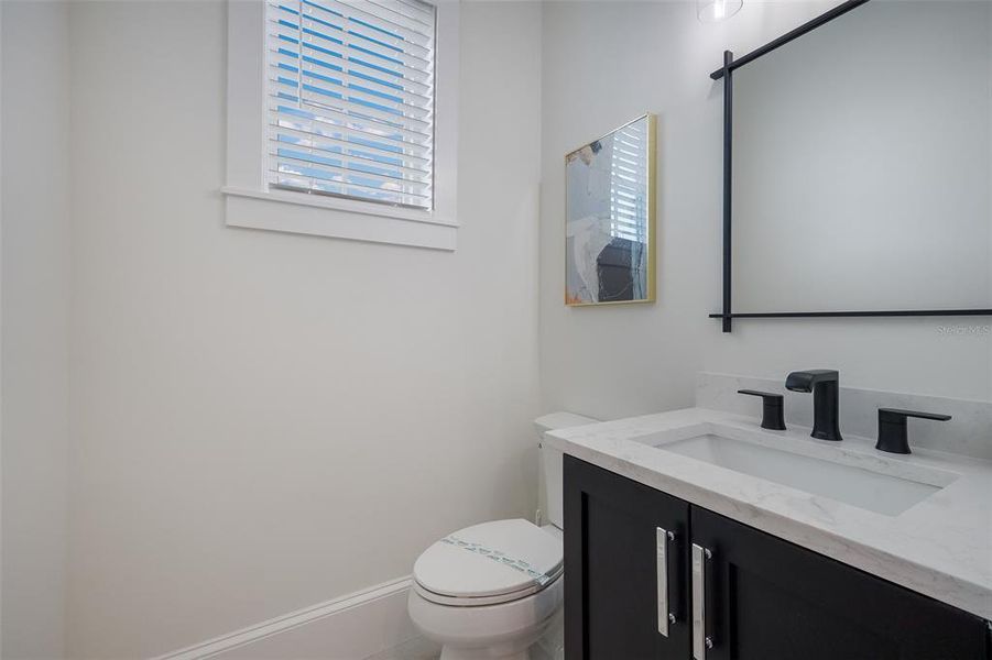 Furnished interior view inside a new home in , Bradenton Beach (Image 37).