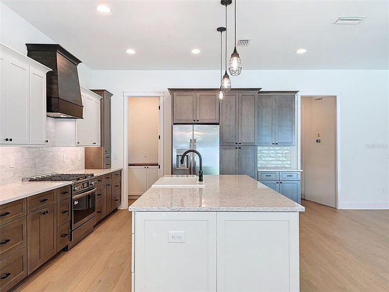 Furnished interior view inside a new home in , Tampa (Image 36).