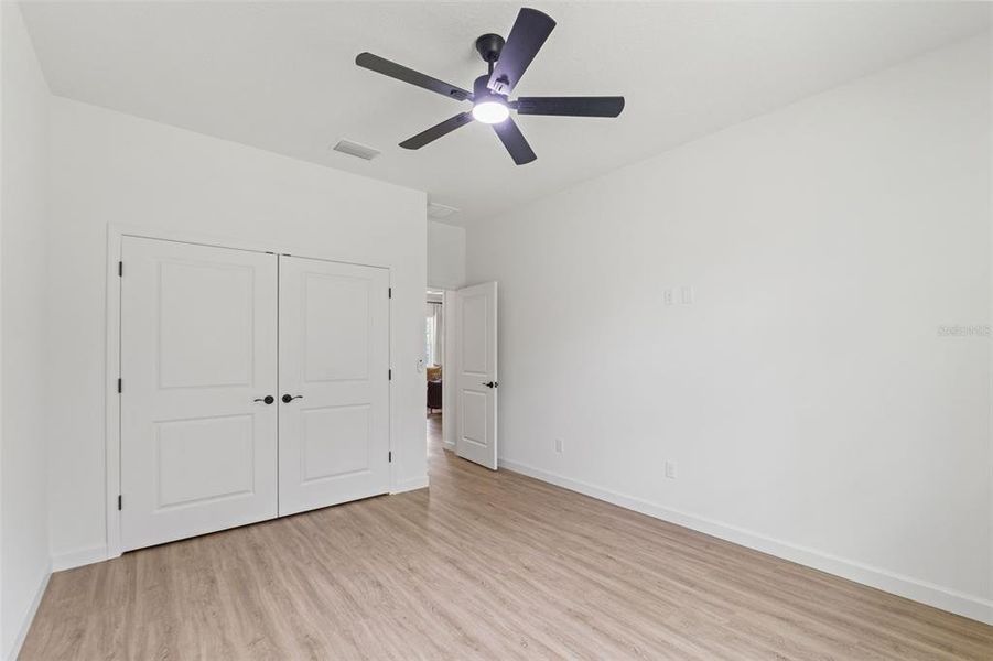 Spacious, unfurnished interior of a new home in , Citrus Springs (Image 19).