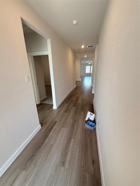 Spacious, unfurnished interior of a new home in Wall Street Village, Richmond (Image 21).