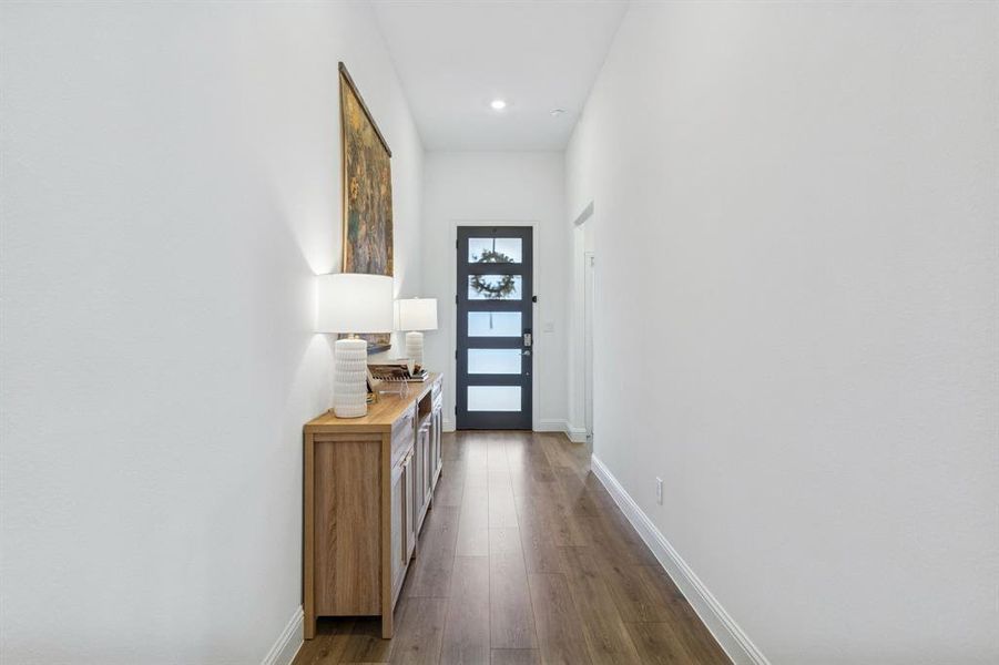Furnished interior view inside a new home in Stoneridge, Melissa (Image 27).