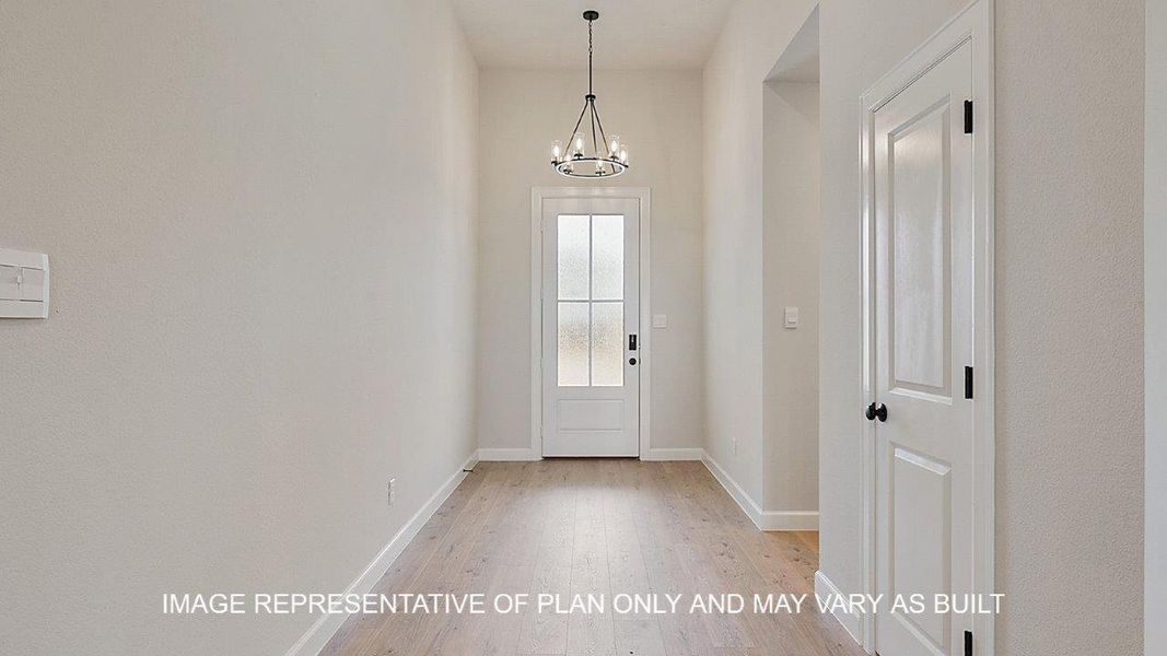 Spacious, unfurnished interior of a new home in Wellborn Settlement, College Station (Image 8).