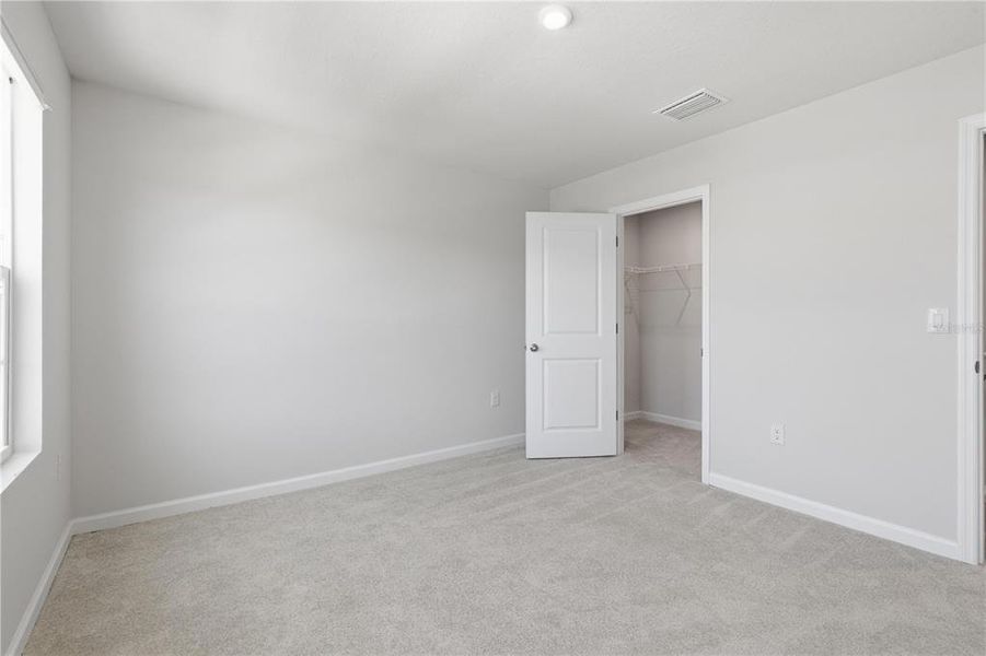 Spacious, unfurnished interior of a new home in , New Port Richey (Image 20).