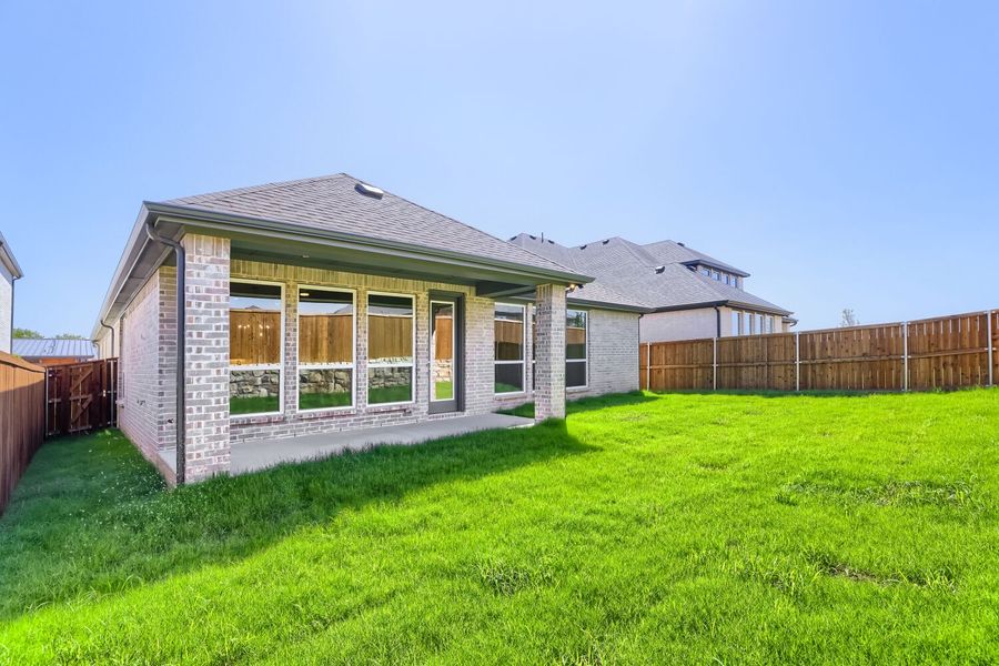 4307 Azalea - Rear Exterior