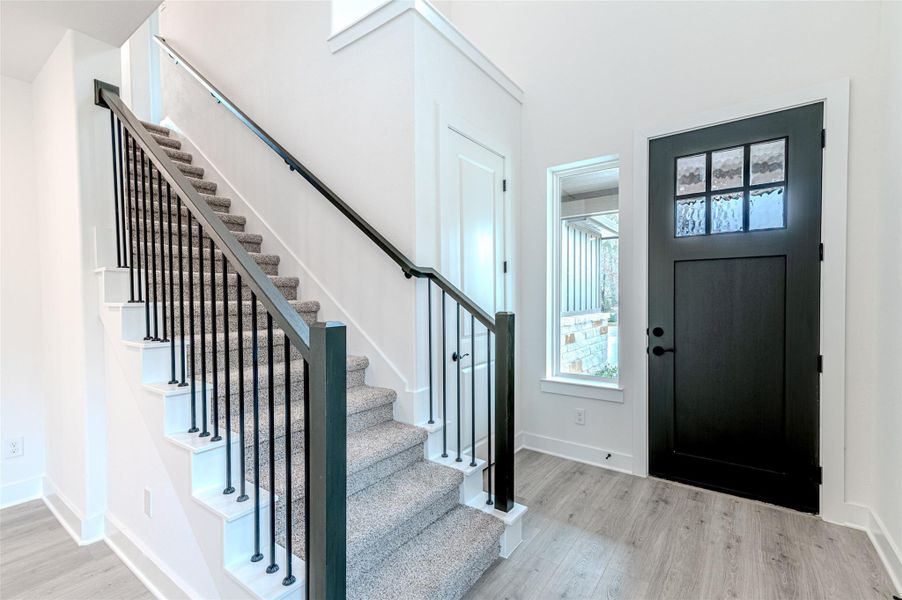 Spacious, unfurnished interior of a new home in , Huntsville (Image 40).