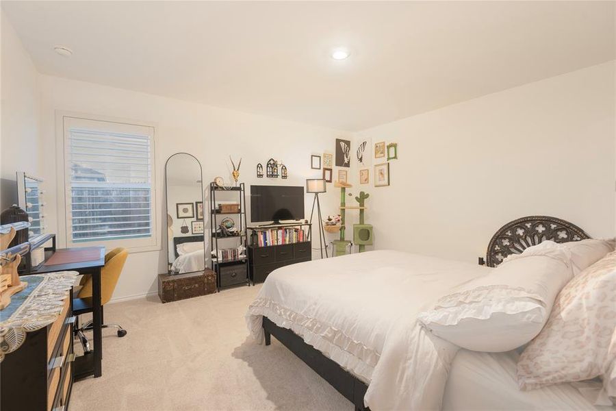 Furnished interior view inside a new home in Tillage Farms, Princeton (Image 13).