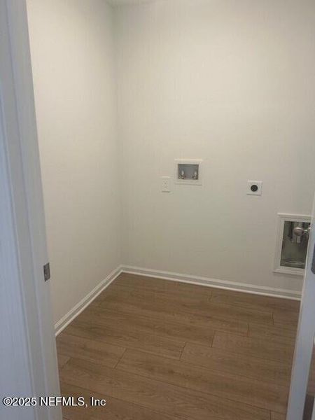 Spacious, unfurnished interior of a new home in Rookery, Green Cove Springs (Image 38).