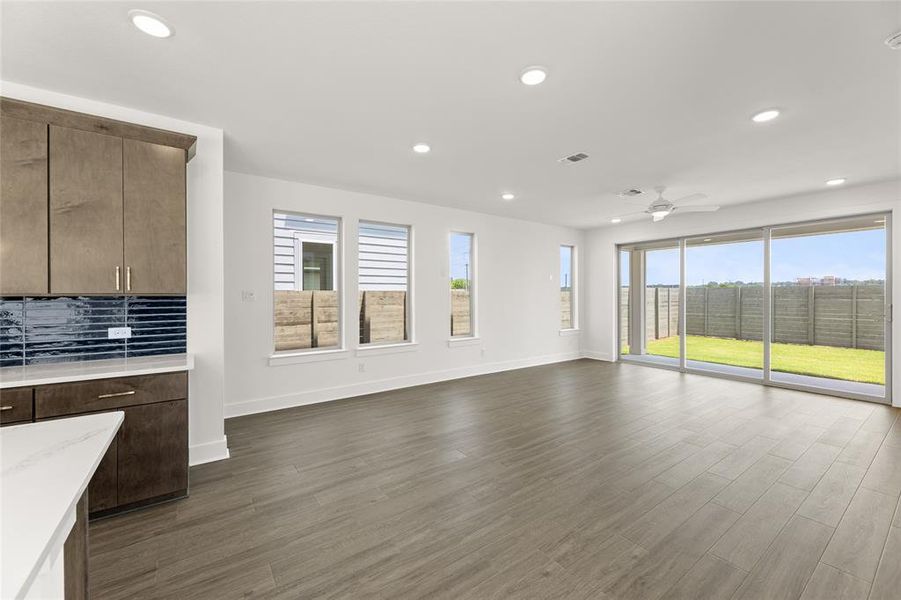 1626 Mint-Dining-1 1626 Mint-Dining-1