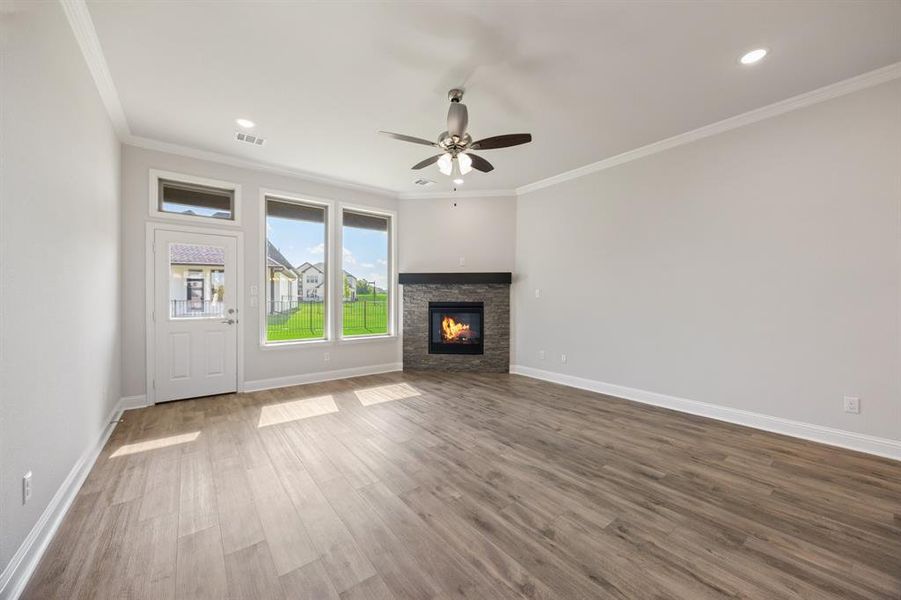 Spacious, unfurnished interior of a new home in Heath Golf and Yacht, Heath (Image 15).