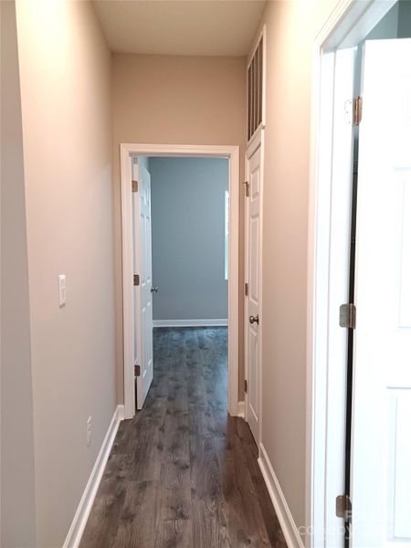 Split floorplan Hall to secondary bedrooms