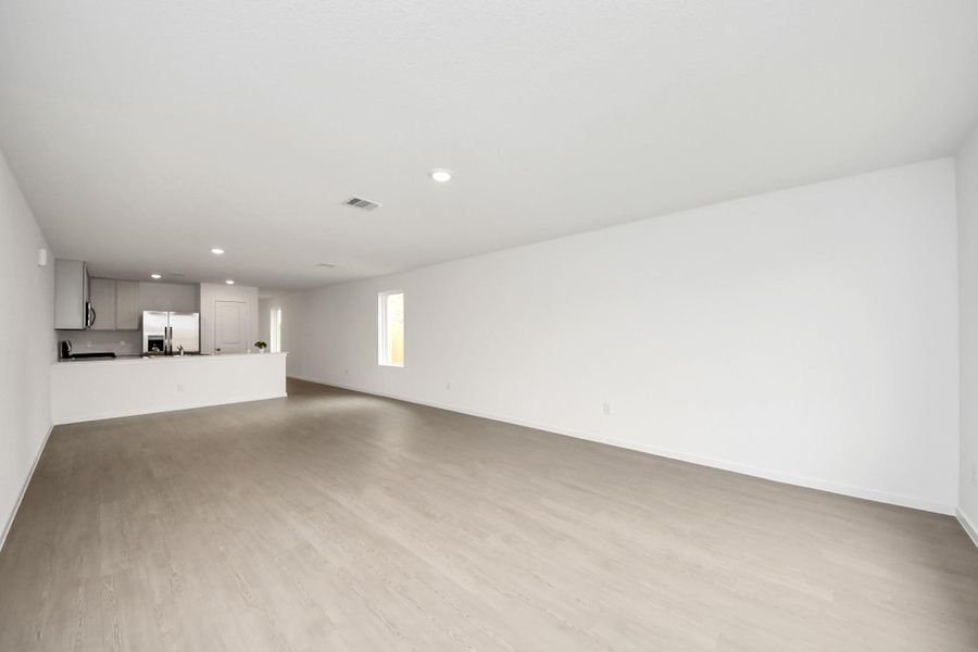 Spacious, unfurnished interior of a new home in Anniston, Katy (Image 16). Spacious, unfurnished interior of a new home in Anniston, Katy (Image 16).