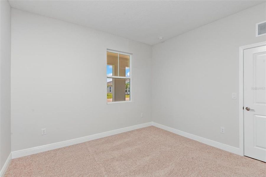 Spacious, unfurnished interior of a new home in Cherrywood Preserve, Ocala (Image 28).