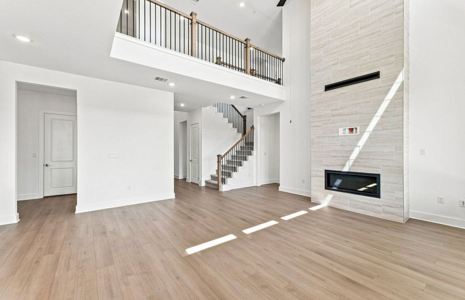 Spacious, unfurnished interior of a new home in Kuempel Estates, Pflugerville (Image 20).