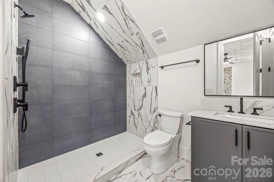 3rd level bath 3rd level bath