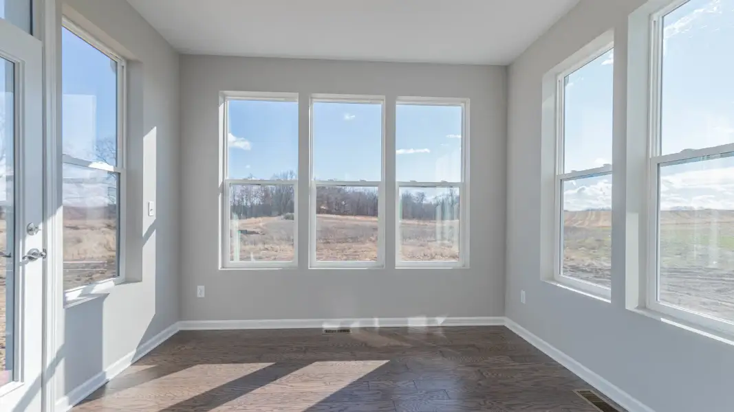 Representative unfurnished interior of a home built from the The Winslow by Norfolk Homes in Offsite Builds Southern Michigan, Ann Arbor (Image 96).