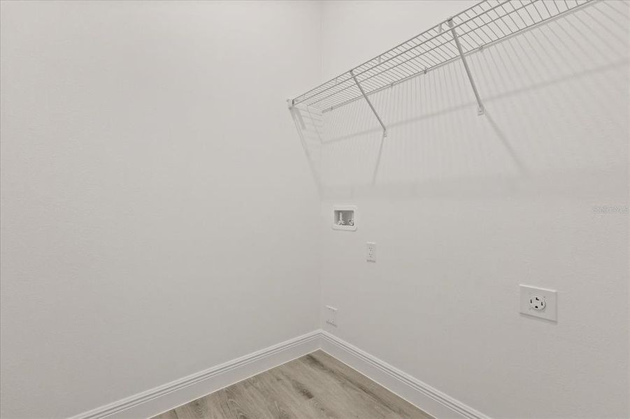 Spacious, unfurnished interior of a new home in , Citrus Springs (Image 15).