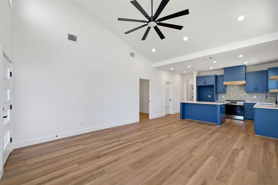 Spacious, unfurnished interior of a new home in , Wills Point (Image 15).