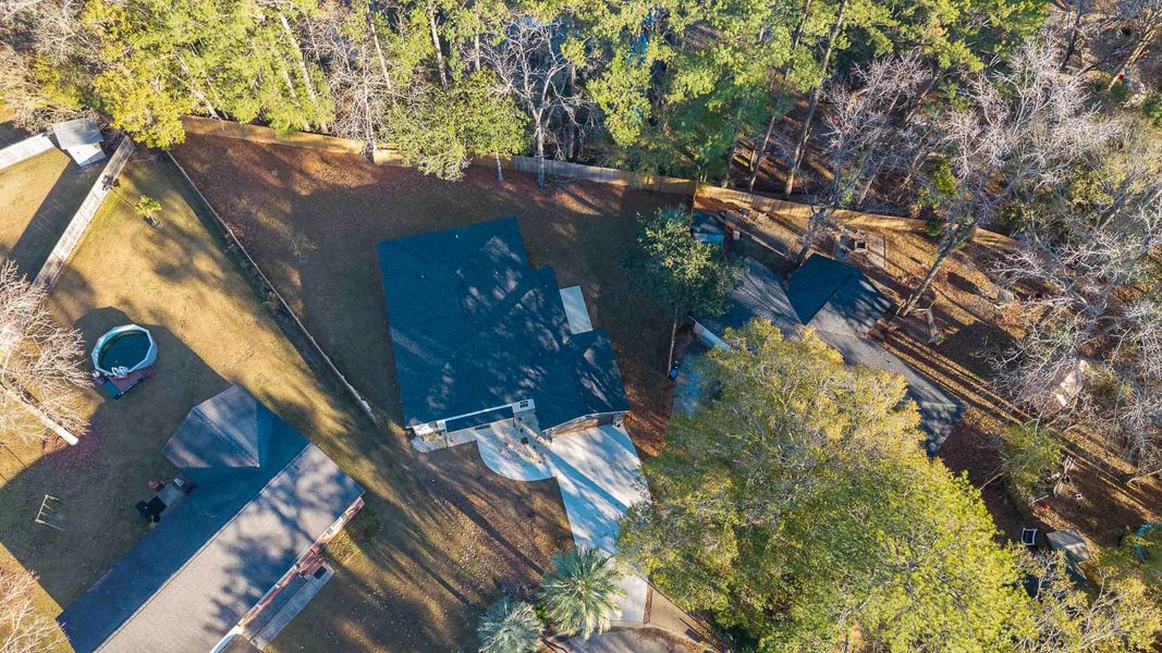 Image 17 of a home in . Image 17 of a home in .