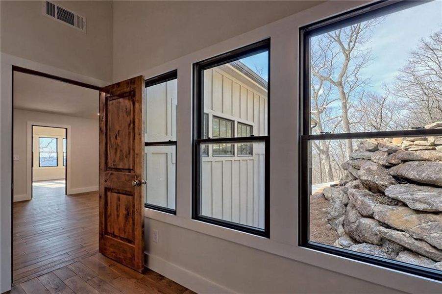 Spacious, unfurnished interior of a new home in , Clayton (Image 78).