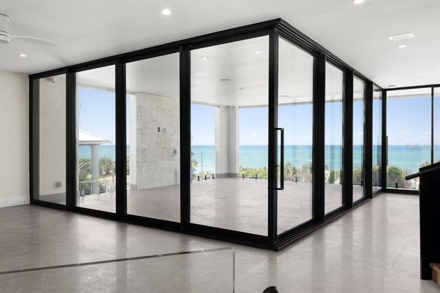 Spacious, unfurnished interior of a new home in , New Smyrna Beach (Image 49).