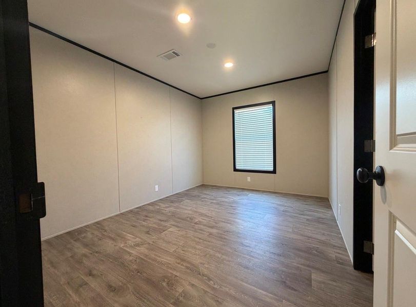 Spacious, unfurnished interior of a new home in , Kirbyville (Image 39). Spacious, unfurnished interior of a new home in , Kirbyville (Image 39).