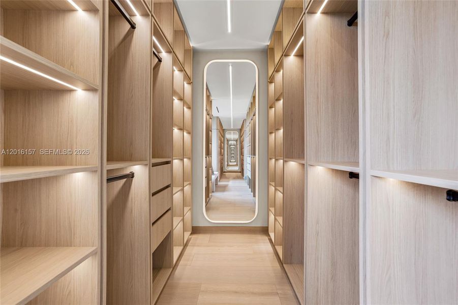 Furnished interior view inside a new home in , Miami Beach (Image 67).