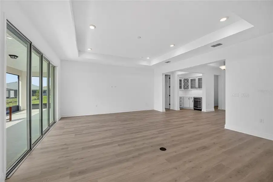 Spacious, unfurnished interior of a new home in , Ocala (Image 47).
