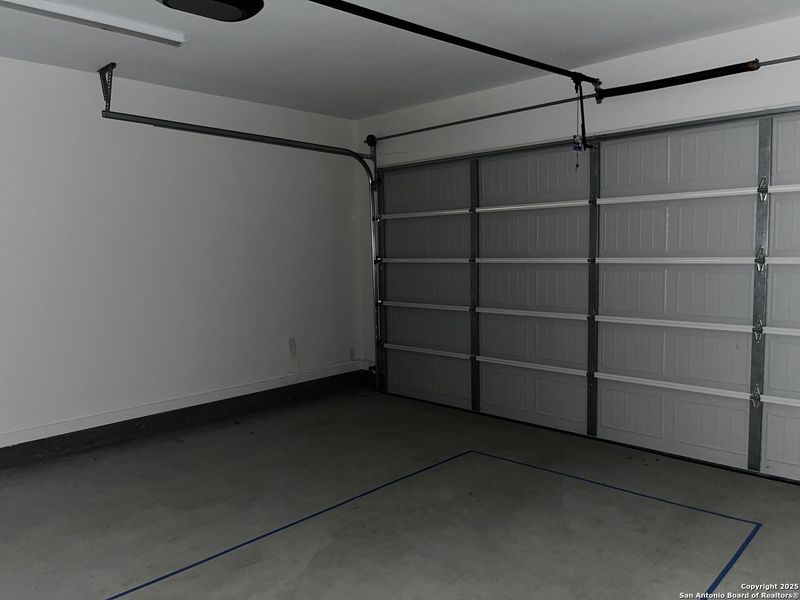 Spacious, unfurnished interior of a new home in , Laredo (Image 11). Spacious, unfurnished interior of a new home in , Laredo (Image 11).