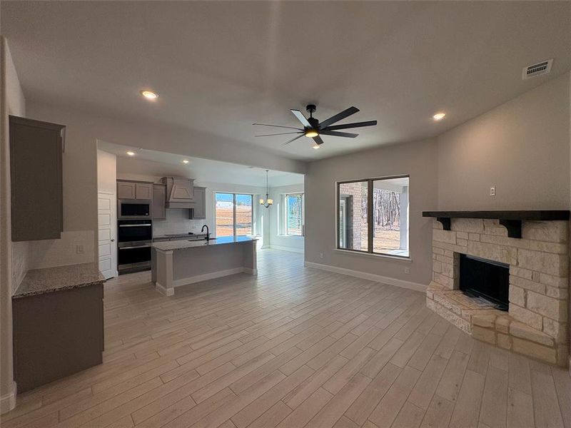 Spacious, unfurnished interior of a new home in , Collinsville (Image 19).