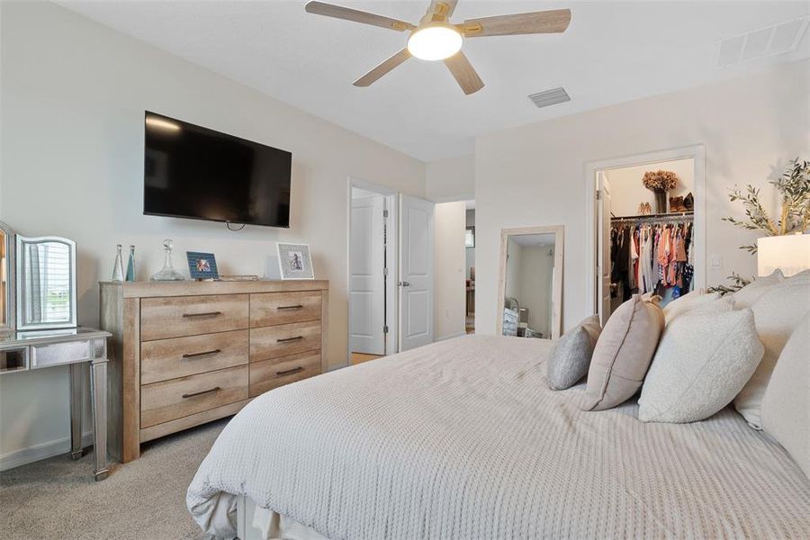 Furnished interior view inside a new home in , Apollo Beach (Image 14).