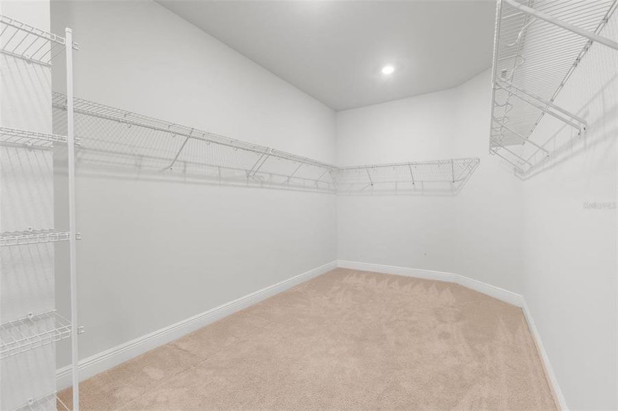 Spacious, unfurnished interior of a new home in Chapel Crossings, Wesley Chapel (Image 33). Spacious, unfurnished interior of a new home in Chapel Crossings, Wesley Chapel (Image 33).