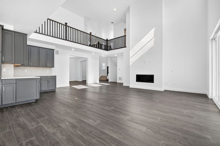 Spacious, unfurnished interior of a new home in Macanta Destination Collection, Castle Rock (Image 15).