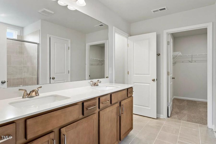 135 Cordoba Dr Photos-1 (Medium)