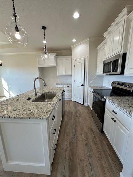 Furnished interior view inside a new home in , Abilene (Image 8).