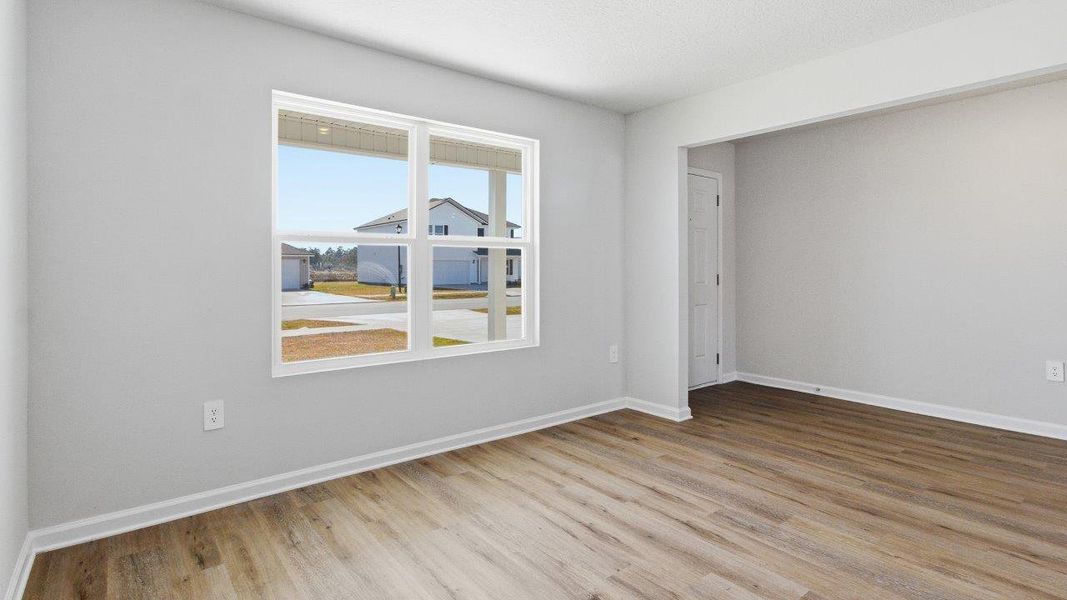 Spacious, unfurnished interior of a new home in Wesley Park, Crawfordville (Image 13).