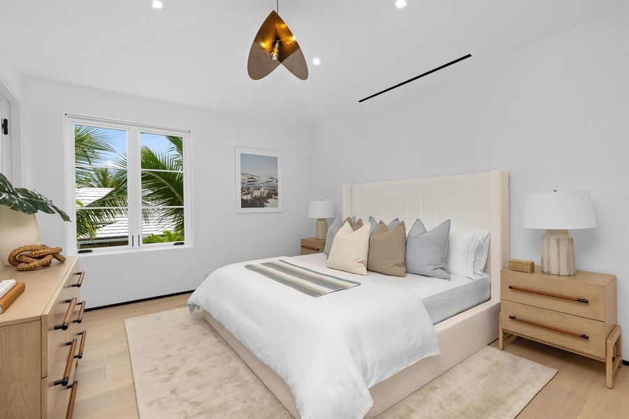48 - Guest Bed 2