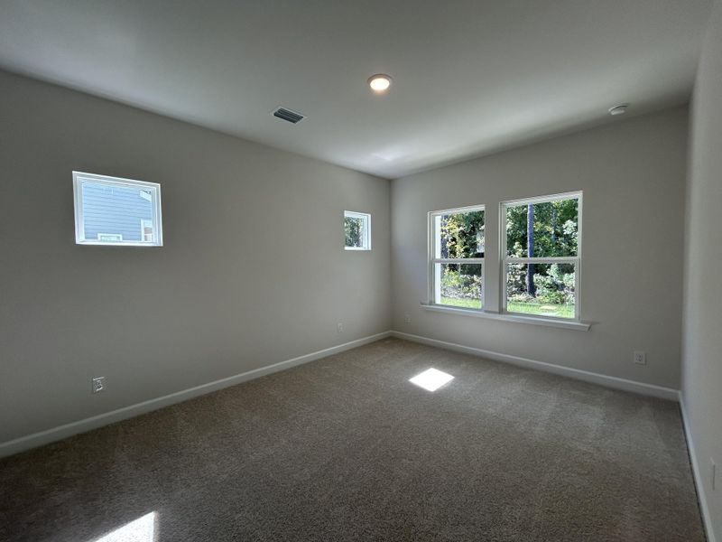 Spacious, unfurnished interior of a new home in Hammock Walk at Nexton, Summerville (Image 20). Spacious, unfurnished interior of a new home in Hammock Walk at Nexton, Summerville (Image 20).