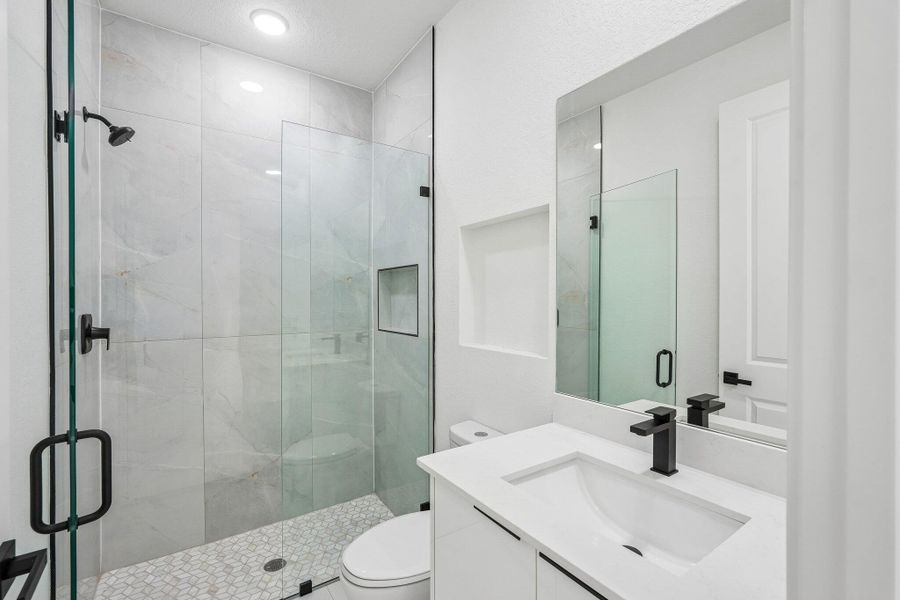 18-web-or-mls-W Broad Cir-S2404-018