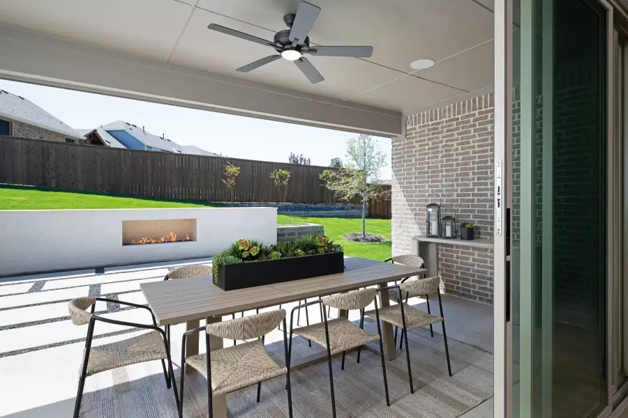 Exterior details and patio area of a home in Somerset Park, Rockwall (Image 3). Exterior details and patio area of a home in Somerset Park, Rockwall (Image 3).