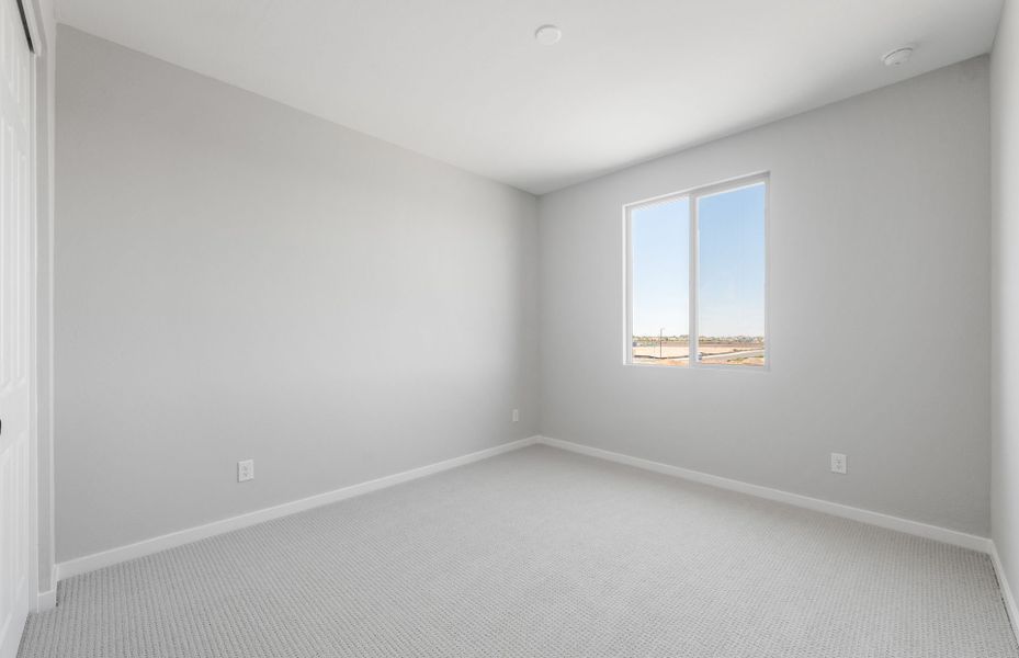 Spacious, unfurnished interior of a new home in Soleo, San Tan Valley (Image 23).