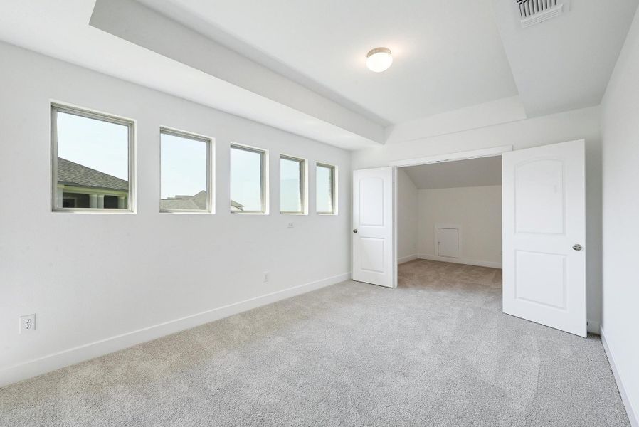 Representative image. Features, specifications, selections and colors may vary. Representative image. Features, specifications, selections and colors may vary.