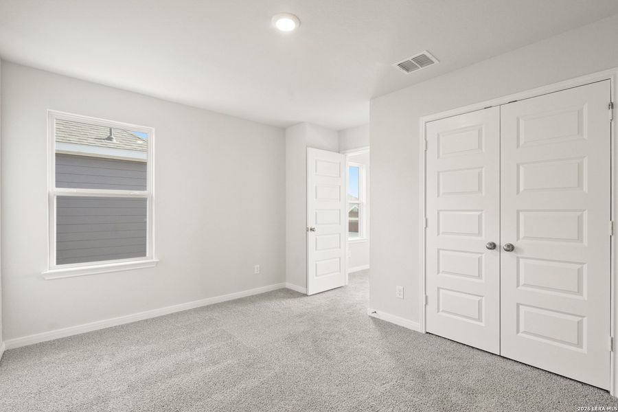 Spacious, unfurnished interior of a new home in Swenson Heights, Seguin (Image 15).