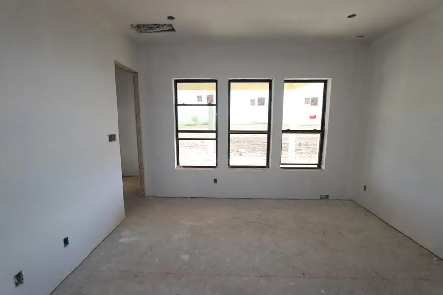 Spacious, unfurnished interior of a new home in , Richmond (Image 5).