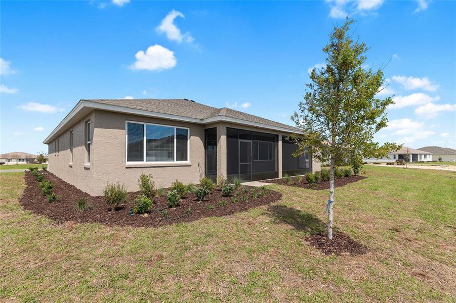 Exterior details and patio area of a home in , Ocala (Image 3).