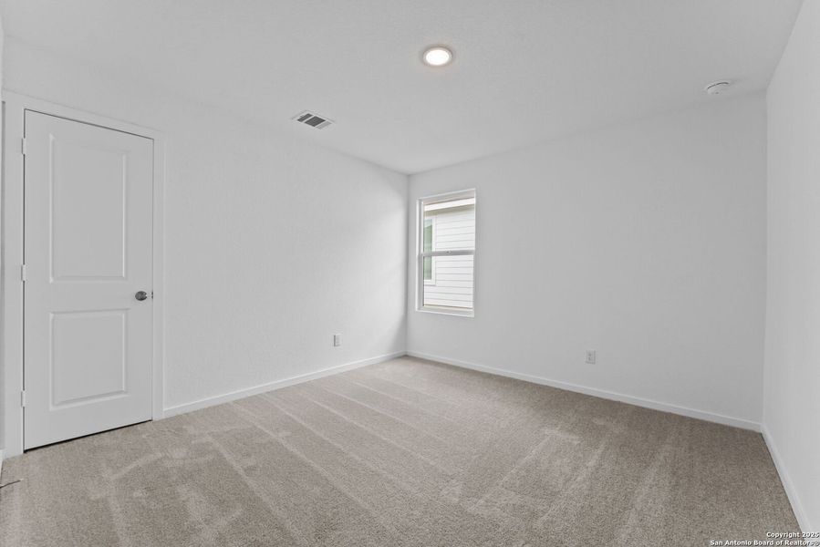 Spacious, unfurnished interior of a new home in , New Braunfels (Image 15). Spacious, unfurnished interior of a new home in , New Braunfels (Image 15).