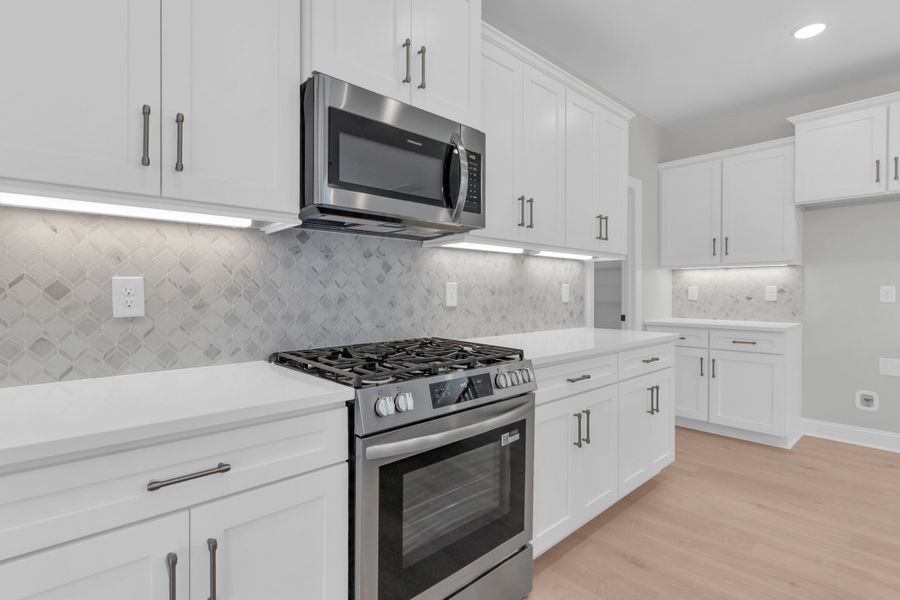 Representative furnished interior of a home built from the The Seagrass by RobuckHomes in East & Mason, Wilmington (Image 8). Representative furnished interior of a home built from the The Seagrass by RobuckHomes in East & Mason, Wilmington (Image 8).