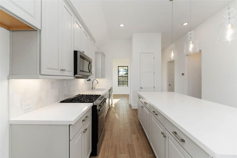 Furnished interior view inside a new home in Arabella on the Prairie, Richmond (Image 12).