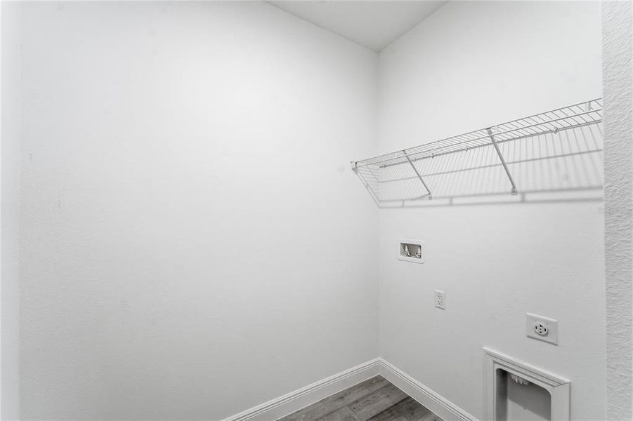 Spacious, unfurnished interior of a new home in , Ocala (Image 31).