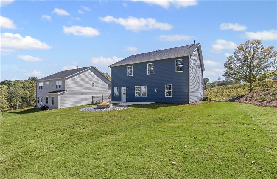 Image 40 of a home in Watermist at Mirror Lake.